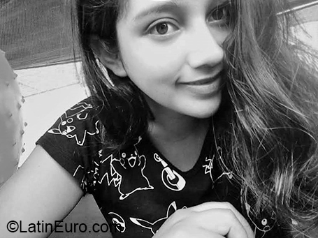 Date this beautiful Peru girl Leticia from Trujillo PE1430