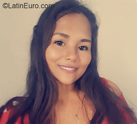 Date this charming Colombia girl Ana from Bucaramanga CO25924