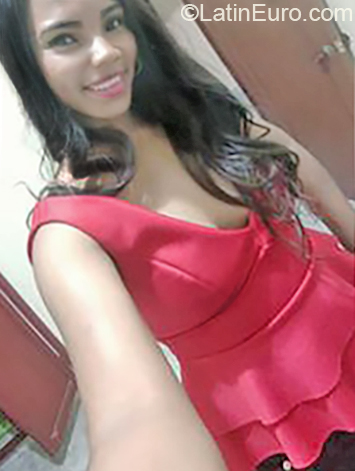 Date this fun Colombia girl Katerine from Cali CO25929