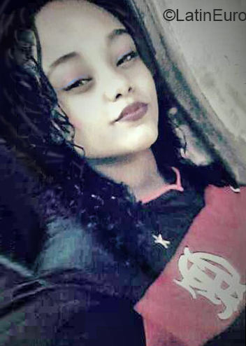 Date this sensual Brazil girl Milena from Rio de Janeiro BR10907