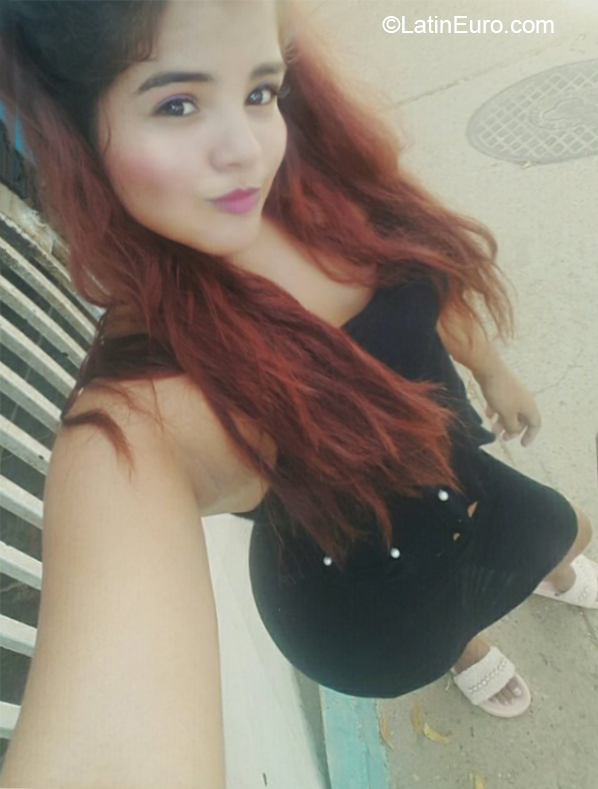 Date this lovely Venezuela girl Andrea from Trujillo VE2633