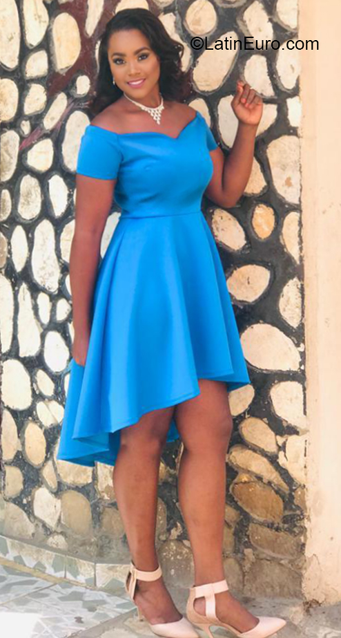 Date this athletic Colombia girl Johanny from San Cristobal CO25938