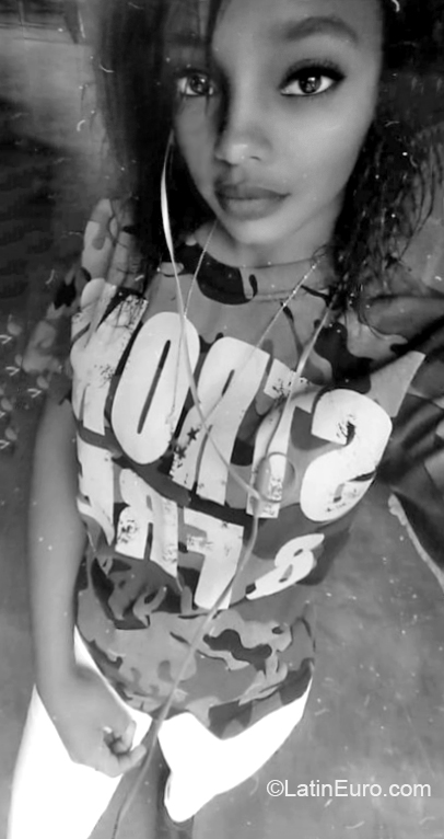 Date this stunning Dominican Republic girl Marisol from Samana DO35789