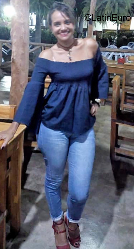 Date this funny Colombia girl Pati from Santa Marta CO25940