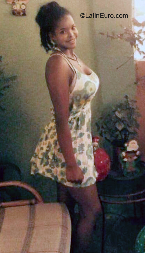 Date this funny Venezuela girl Almerys from Maturin VE3168