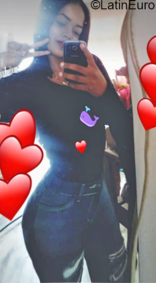 Date this delightful Venezuela girl Ale from San Felipe VE2682