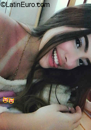 Date this athletic Venezuela girl Francy from Lara VE3066