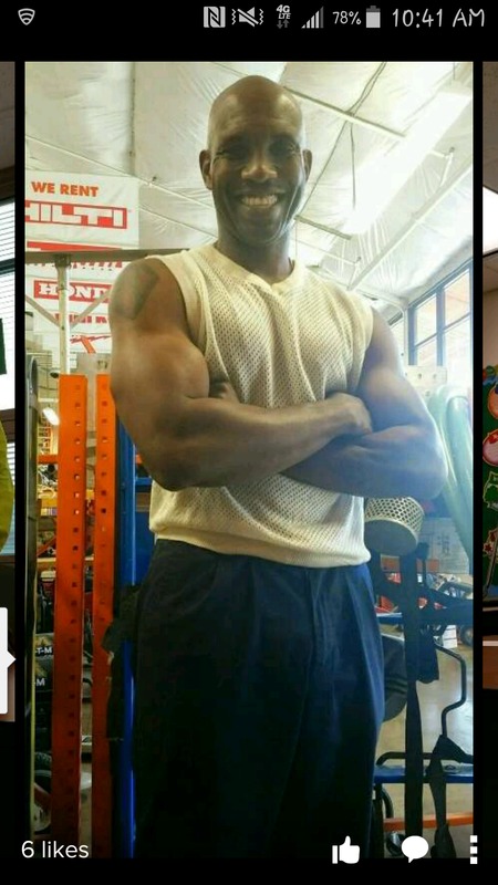 Date this hard body United States man William from Euclid US20277