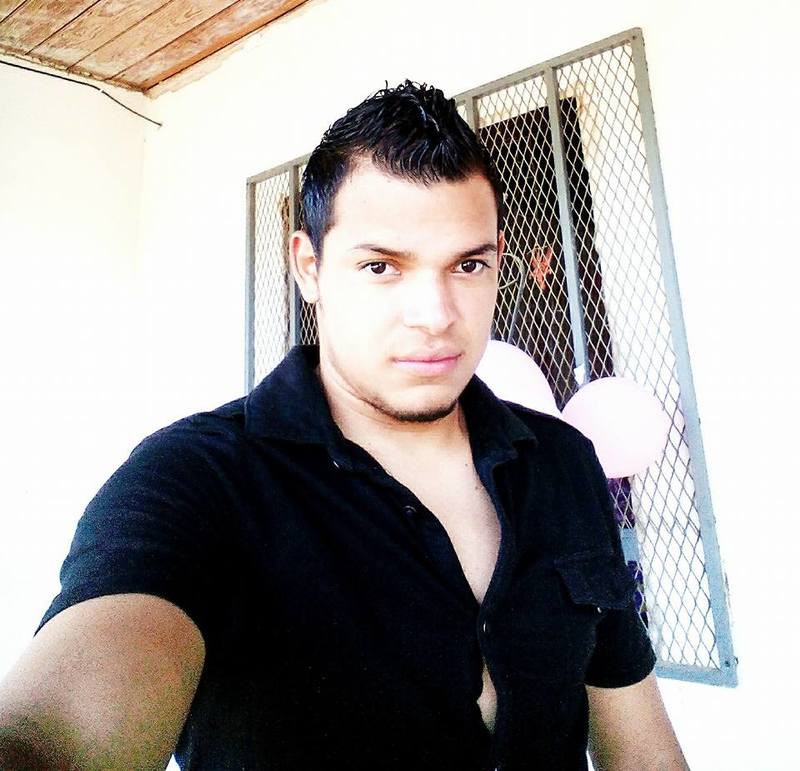 Date this foxy Honduras man Antonio Reyes from Tegucigalpa HN2704