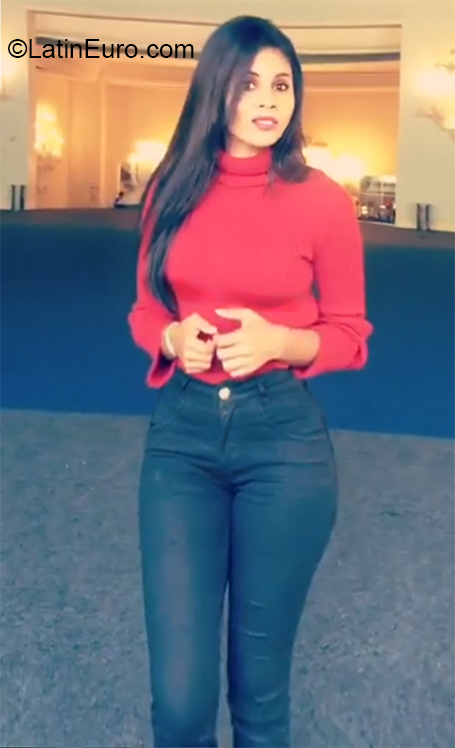 Date this sensual Brazil girl Josy from Rio De Janeiro BR11606