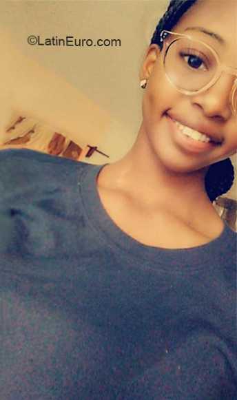 Date this happy Dominican Republic girl Nathaly from San Pedro Sula DO36005