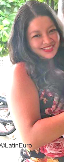 Date this tall Peru girl Chinitia from Iquitos PE1435