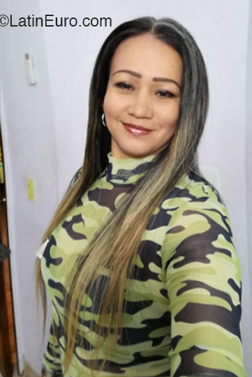 Date this hard body Colombia girl Maritz from Cucuta CO26049