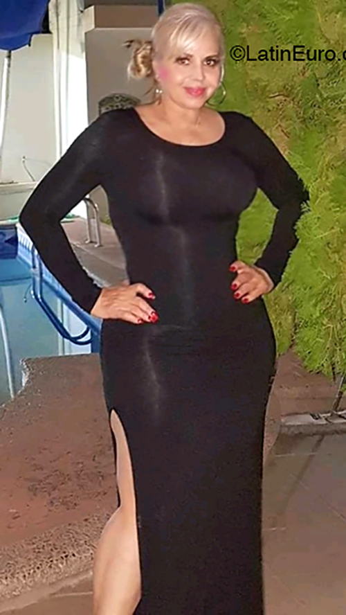 Date this athletic Mexico girl Yolanda from Guadalajara MX1699