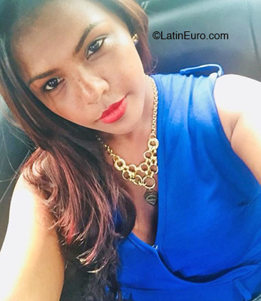 Date this hot Dominican Republic girl Ana from Santo Domingo DO36065