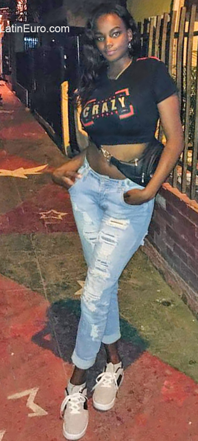 Date this funny Colombia girl Leidy from Cali CO26073