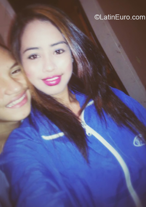 Date this cute Venezuela girl Melissa from Valencia VE2714