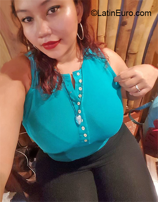 Date this sensual Nicaragua girl Gladys from Managua NI226