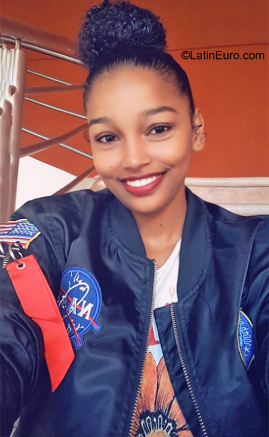 Date this gorgeous Dominican Republic girl Rosmery from Santo Domingo DO36197