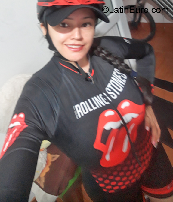 Date this tall Colombia girl Sandra from Yopal CO26160