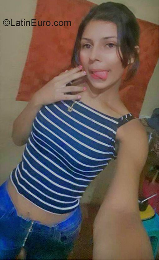 Date this young Venezuela girl Angelicadreams from Bolivar VE2767