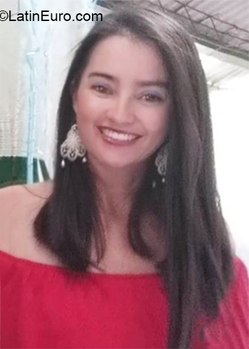 Date this sultry Colombia girl Daniela from Pitalito CO26672