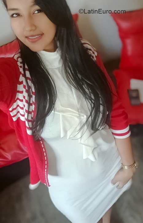 Date this good-looking Venezuela girl Marielys from Caracas VE2773