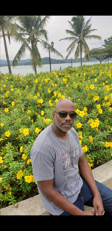 Date this voluptuous United Arab Emirates man Martin from Atlanta AE58