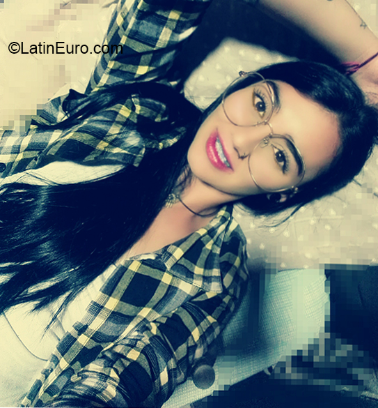 Date this beautiful Colombia girl Juanita from Manizales CO26582