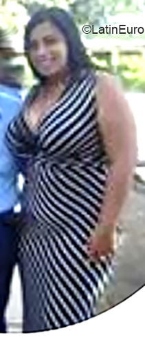 Date this georgeous Venezuela girl Glemar from Barcelona VE2795