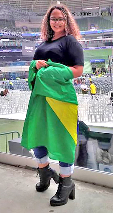 Date this attractive Brazil girl Lizi from Belem BR10959