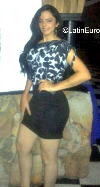 Date this charming Venezuela girl Yurany from San Cristobal DO36630