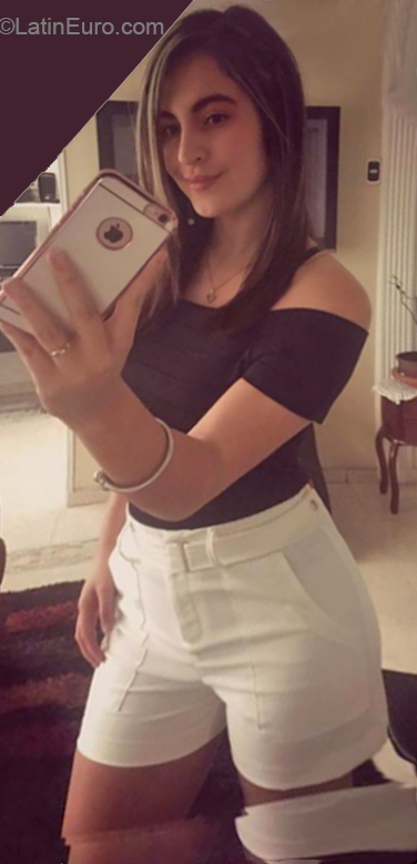 Date this stunning Colombia girl Andrea Camilla from Bogota CO26326
