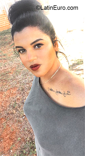 Date this good-looking Brazil girl Yasmin from Santo Expedito BR10969