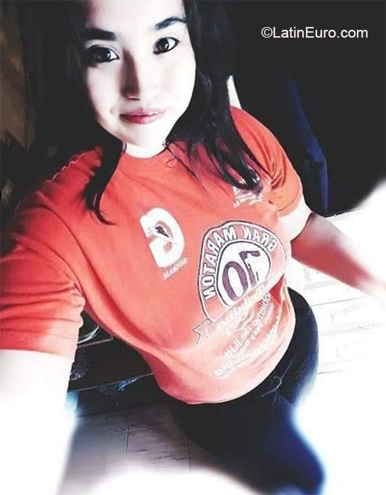 Date this sensual Argentina girl Belen from Buenos Aires AR277