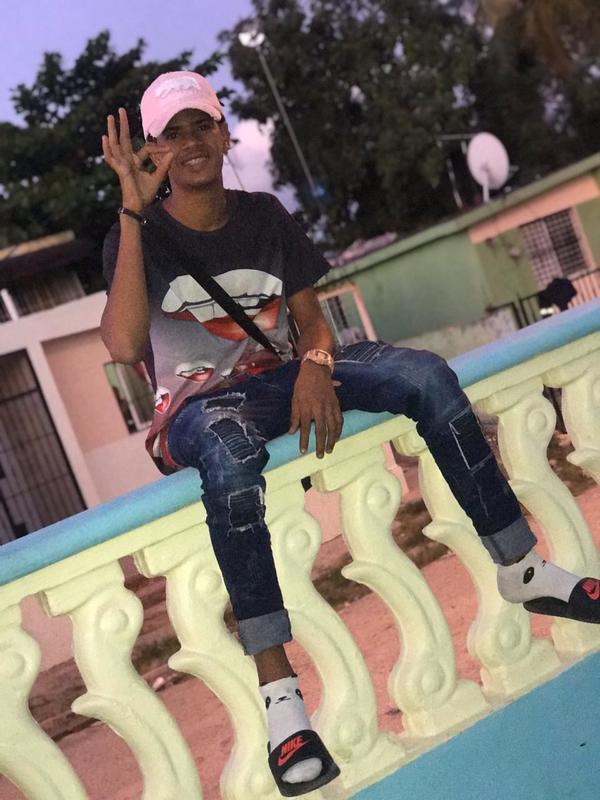 Date this happy Dominican Republic man Randy from San Isidro DO36782