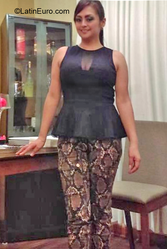 Date this charming Peru girl Jessica from Lima PE1468