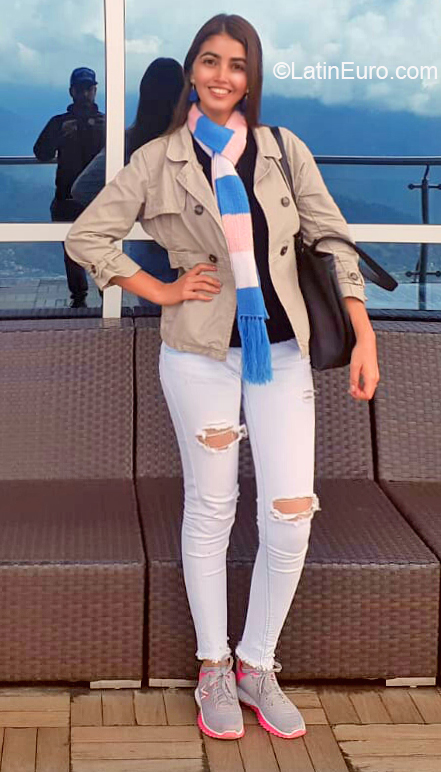 Date this tall Venezuela girl Andrea from San Cristobal VE2857