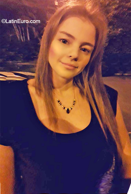 Date this georgeous Colombia girl Angelica from Medellin CO26465