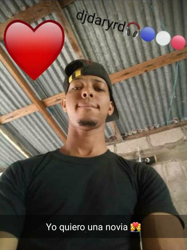 Date this charming Dominican Republic man Dary from Santiago DO36933