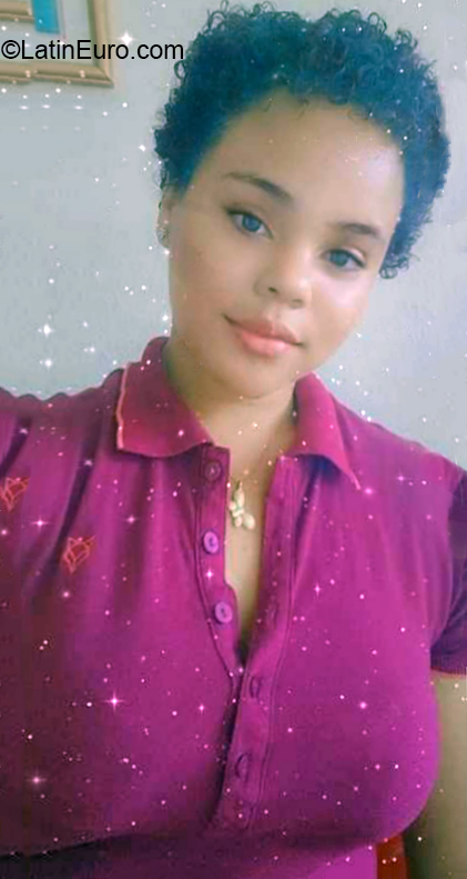 Date this passionate Dominican Republic girl Mariela from Santo Domingo DO36970