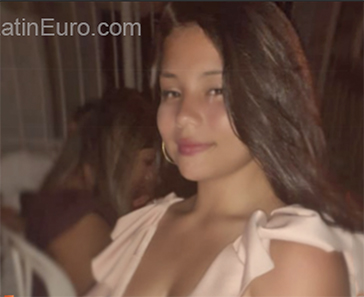 Date this cute Colombia girl Angelica from Bogota CO26510