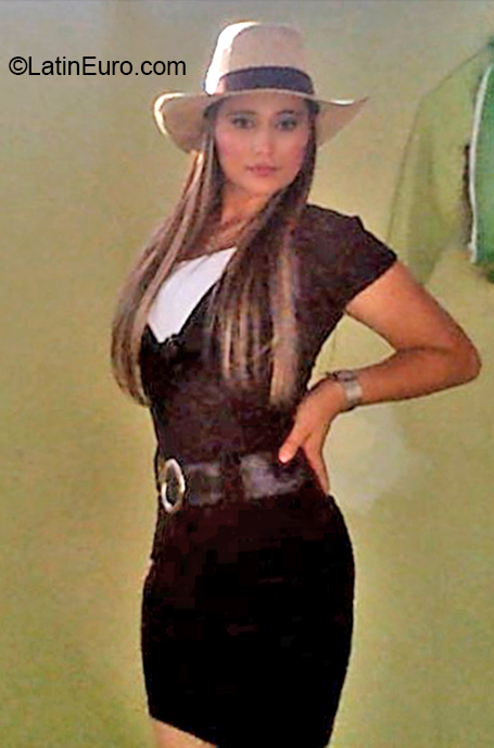 Date this stunning Colombia girl Olga from Aguadas CO26529