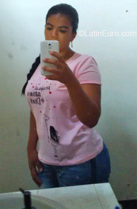 Date this sensual Colombia girl Carolina from Puerto Boyaca CO26532