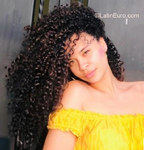 happy Dominican Republic girl Nicole from Santiago DO37037