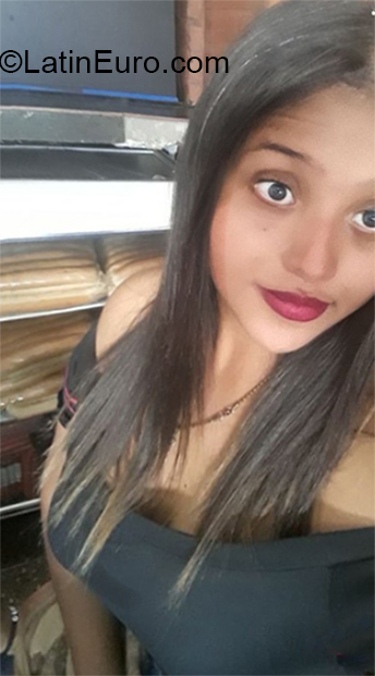 Date this charming Colombia girl Isabela from Cucuta CO26602
