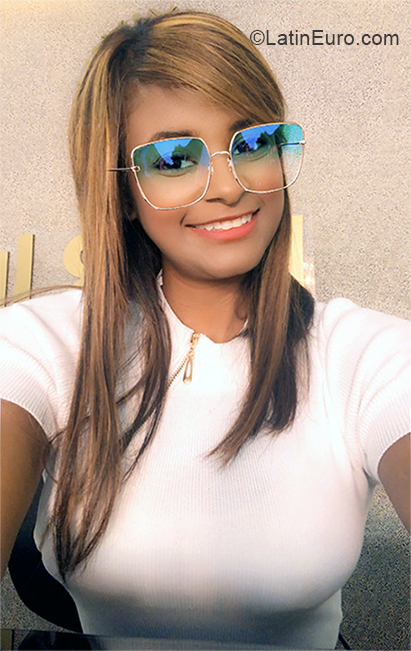 Date this young Dominican Republic girl Rosalis from Santiago DO37147