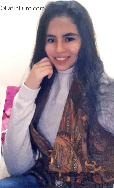 Date this stunning Paraguay girl Natasha from Ciudad del este PY27