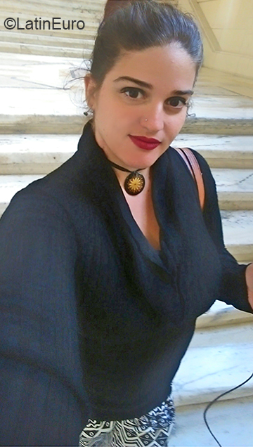 Date this hard body Cuba girl Juliet from Havana CU647