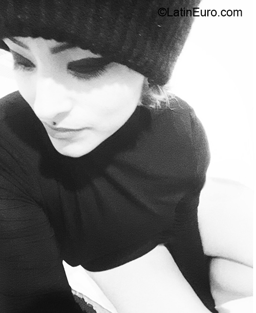 Date this nice looking Mexico girl Estebaliz from Hermosillo MX1763